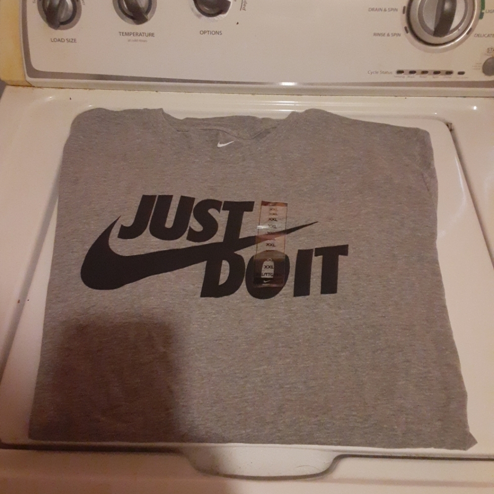 Nike just do it tee shirt new with tags